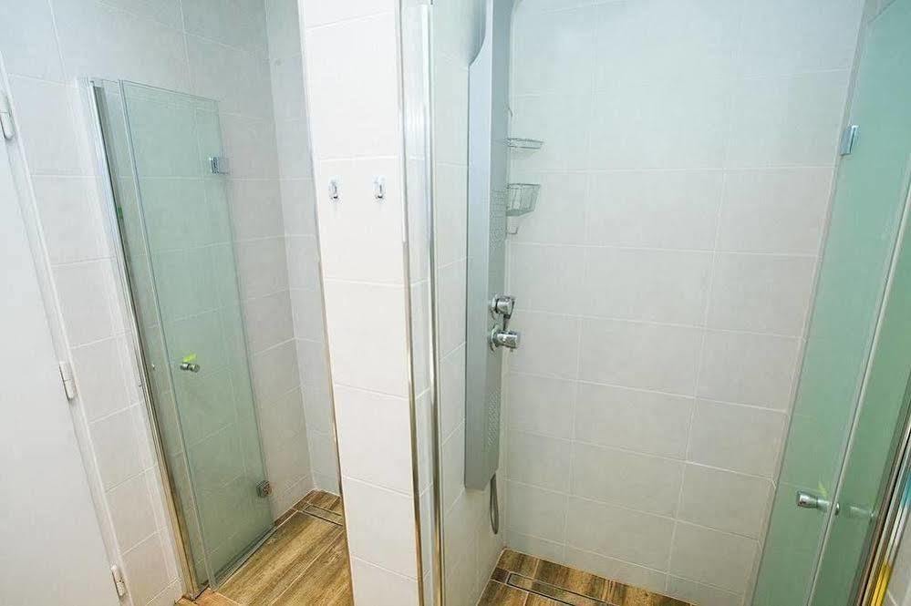 Mcsleep Hostel Prague Praga Exterior foto